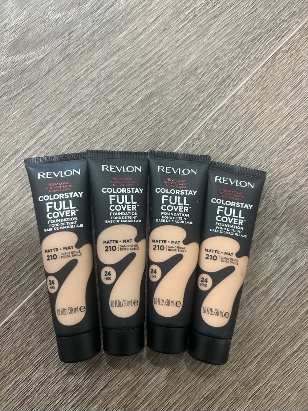 New 4X Revlon Colorstay full cover foundation #210 sand beige 🌸 FIRM PRICE 🌸